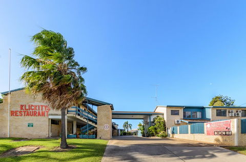 Gladstone Palms Motor Inn - Tourism Caloundra 0