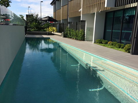 Glen Hotel And Suites - Tourism Caloundra 2