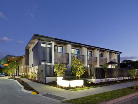 Glen Hotel And Suites - Tourism Caloundra 0