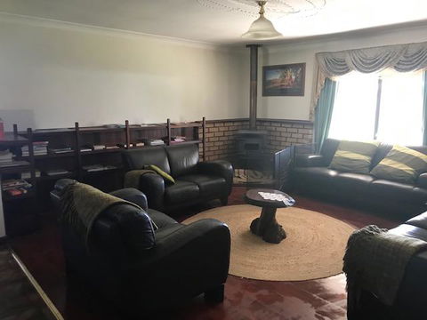 Glen Mervyn Lodge - Tourism Caloundra 2