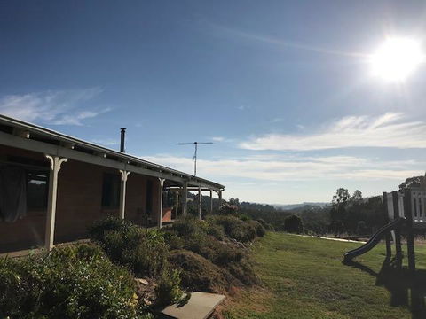 Glen Mervyn Lodge - Tourism Caloundra 0