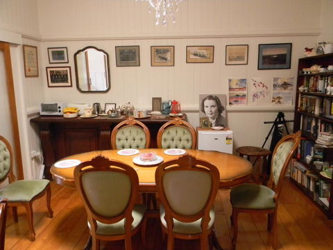 Glenellen Bed And Breakfast - Tourism Caloundra 1