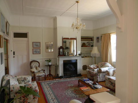 Glenellen Bed And Breakfast - Tourism Caloundra 3