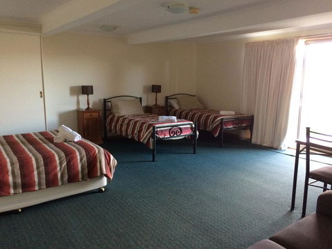 Glengarry 1 - Tourism Caloundra 2