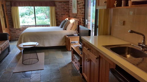 Glenhope Alpaca Farm Suites - Tourism Caloundra 3