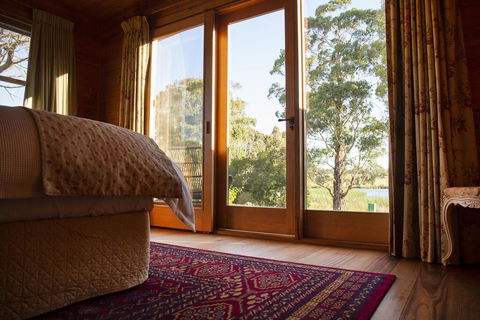Glenlowren - Tourism Caloundra 1