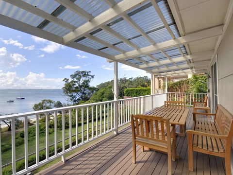 Gloucester Street, 04, Frangipani - Tourism Caloundra 0