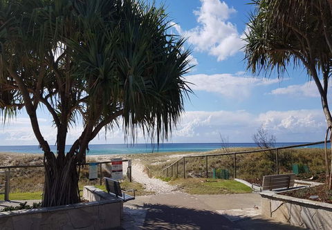 Gold Coast Airport Motel - Closest Privately Owned Accommodation To The GC Airport - Tourism Caloundra 1