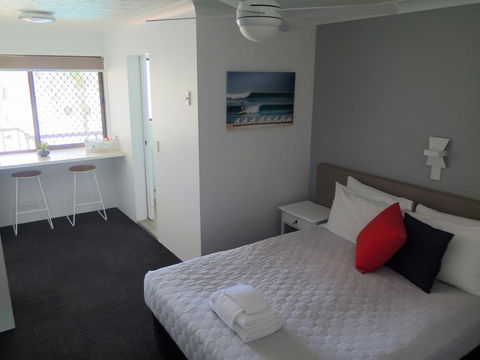 Gold Coast Inn - Tourism Caloundra 3