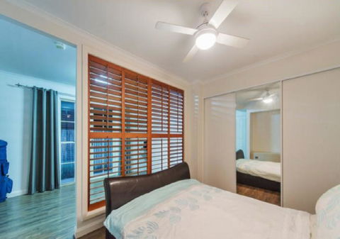 Gold Coast Stunning Home And Unit Close To Theme Parks - Tourism Caloundra 2
