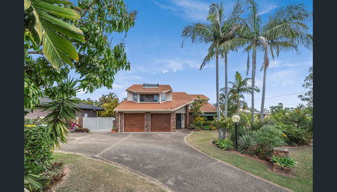 Gold Stay At BroadBeach Gold Coast - Tourism Caloundra 1
