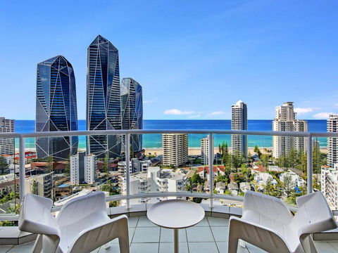 Gold Tower 20th Level Dual Key Ocean View - Tourism Caloundra 0