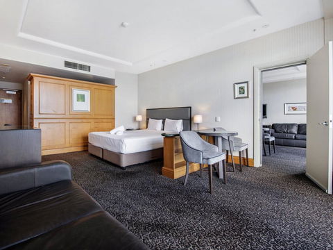 Gold Tower 20th Level Dual Key Ocean View - Tourism Caloundra 3