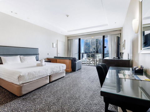 Gold Tower 8th Level Private Two Bedroom Dual Key - Tourism Caloundra 0