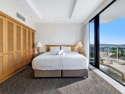 Gold Tower Private Deluxe 1 Bedroom Ocean View - Tourism Caloundra 3