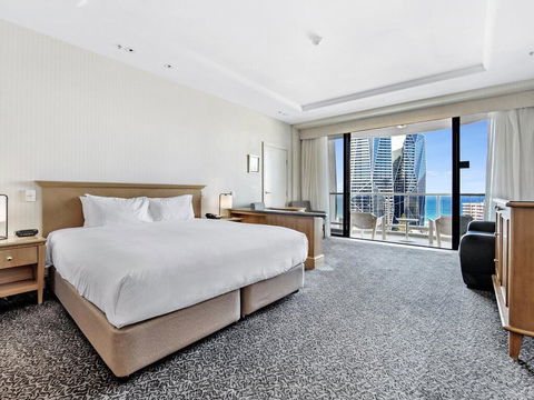 Gold Tower Private Hotel Suite With Ocean Views - Tourism Caloundra 0