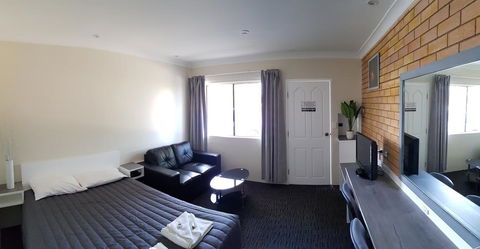 Goldfields Motel - Tourism Caloundra 3