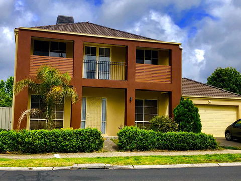 Golf View Charm - Tourism Caloundra 2