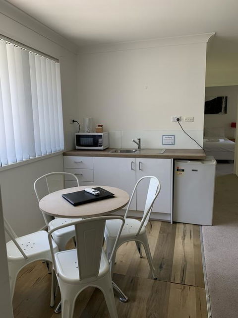 Golf View Motel - Tourism Caloundra 3