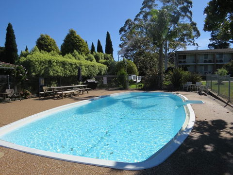 Golfview Lodge - Tourism Caloundra 0