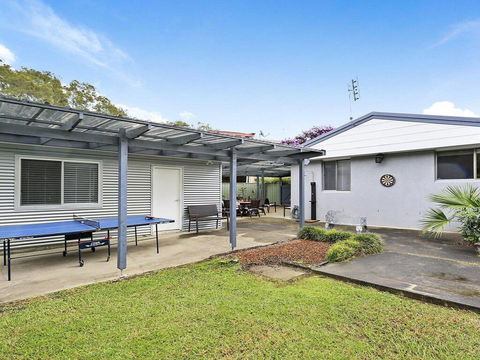 Gone Fishing! - Air Conditioned, Crisp And Clean - Tourism Caloundra 3
