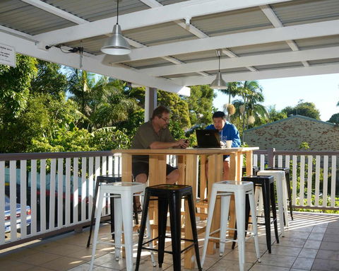 Gonow Family Backpackers Hostel - Tourism Caloundra 3