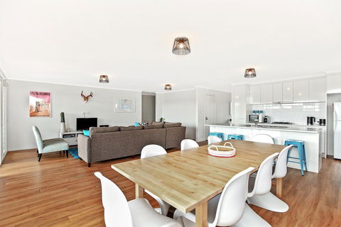 Goolwa Dune Views - Tourism Caloundra 1