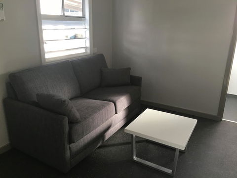 Goondihill Hotel - Tourism Caloundra 1