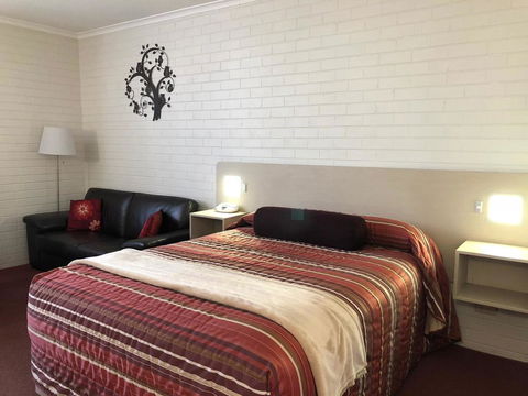 Goulburn Motor Inn - Tourism Caloundra 0