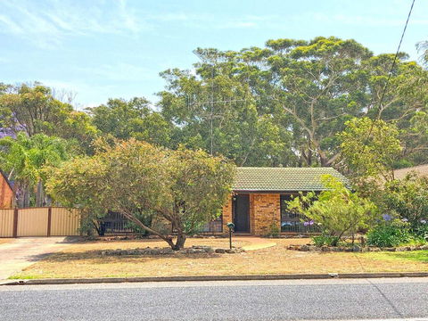 Government Rd 108 - Shoal Bay - Tourism Caloundra 1
