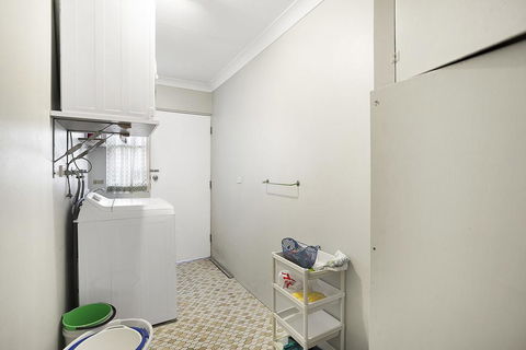 Government Road, 65 - Tourism Caloundra 3