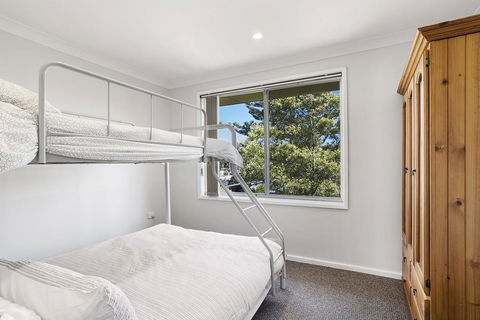 Government Road, 65 - Tourism Caloundra 1