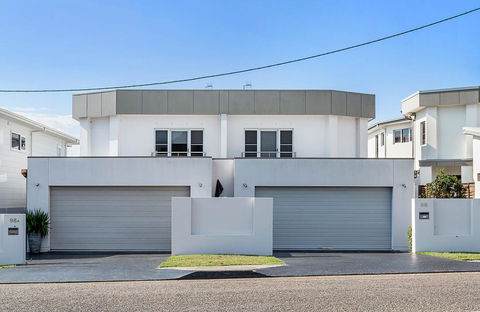 Government Road, 98 - Tourism Caloundra 2