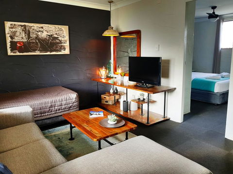 Grafton Lodge Motel - Tourism Caloundra 2