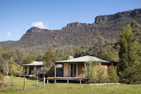 Grampians Chalets - Tourism Caloundra 1