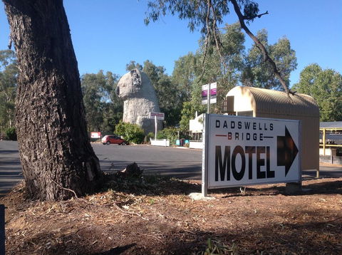 Grampians Motel /Hotel - Tourism Caloundra 2