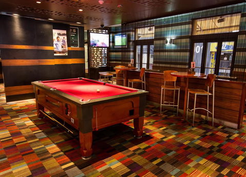 Grand Hotel Rockdale - Tourism Caloundra 1