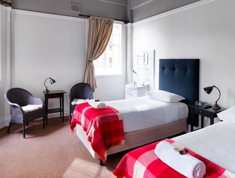 Grand Hotel Sydney - Tourism Caloundra 2