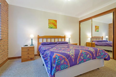 Grand Pacific 2 Unit 1 - Tourism Caloundra 1