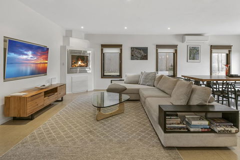 Grand Valley Vista - Tourism Caloundra 2