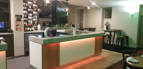 Grand View Hotel - Tourism Caloundra 1