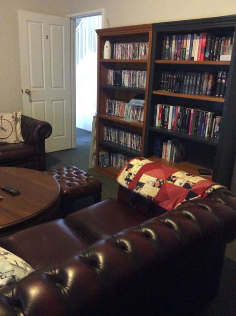 Grandhouse York Guesthouse - Tourism Caloundra 2