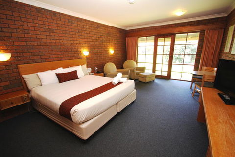 Grange Burn Motel - Tourism Caloundra 0