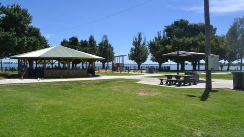 Grange Water View Yarrawonga - Tourism Caloundra 2