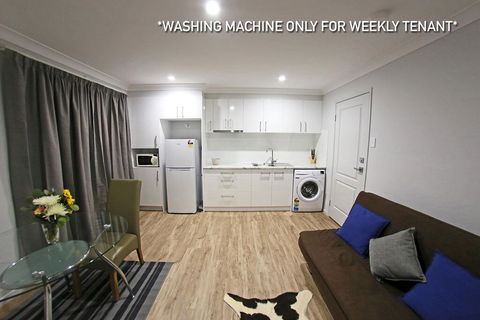 Granny Flat Next To Golf Course - Tourism Caloundra 2