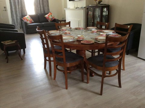 Granny's B&B - Tourism Caloundra 1