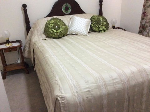 Granny's B&B - Tourism Caloundra 0
