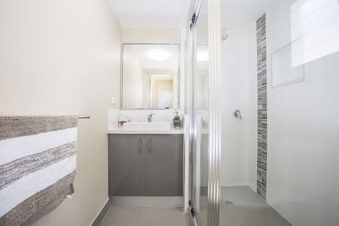 Grasstree Beachfront Shacks - Tourism Caloundra 3