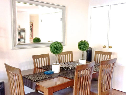 Great For Families.Pool & Kitchen - Tourism Caloundra 0