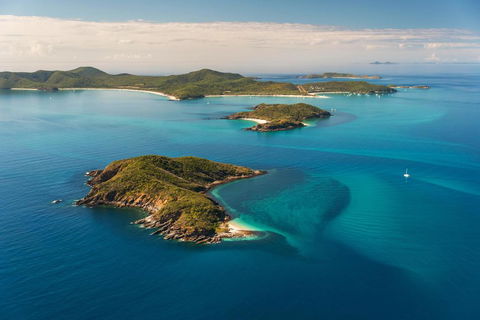 Great Keppel Island Hideaway - Tourism Caloundra 0